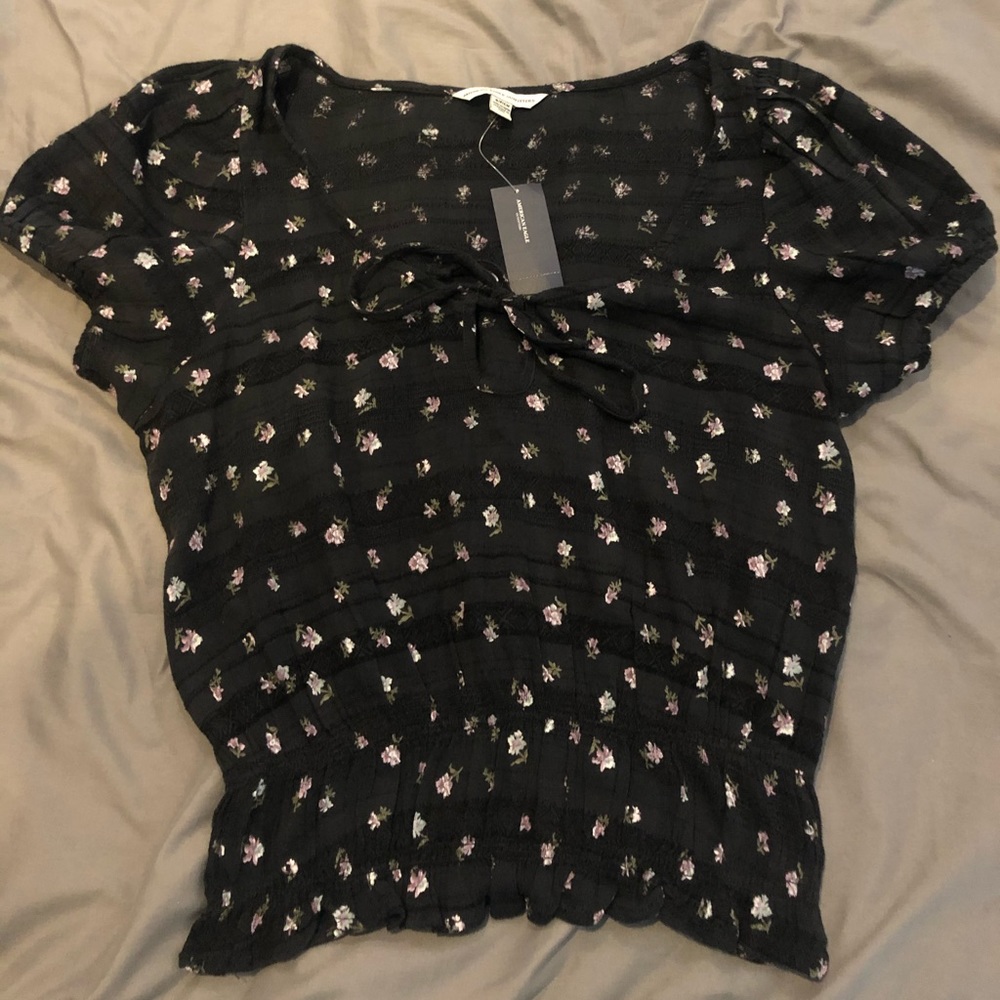 American Eagle black shirt
